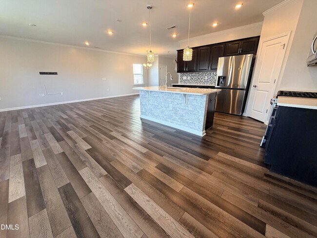 Building Photo - 2022 Attend Xing