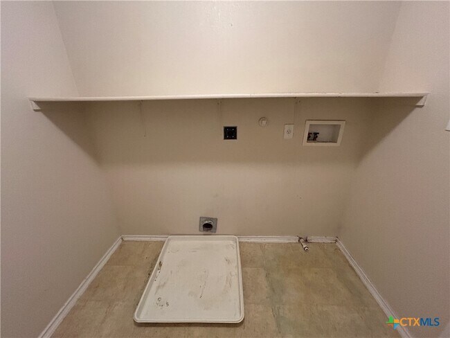 Building Photo - 424 Copper Hill Dr