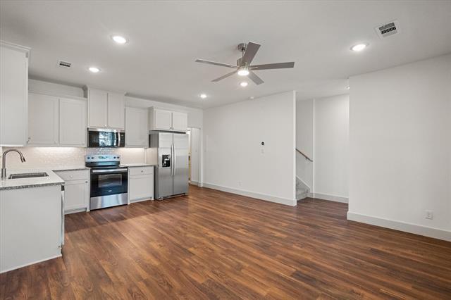 Building Photo - 506 E Kimball St