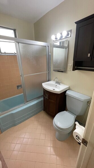 BATHROOM - 8536 Alcott St