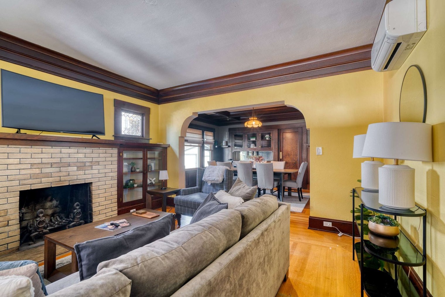 Building Photo - 2034 NE Flanders St