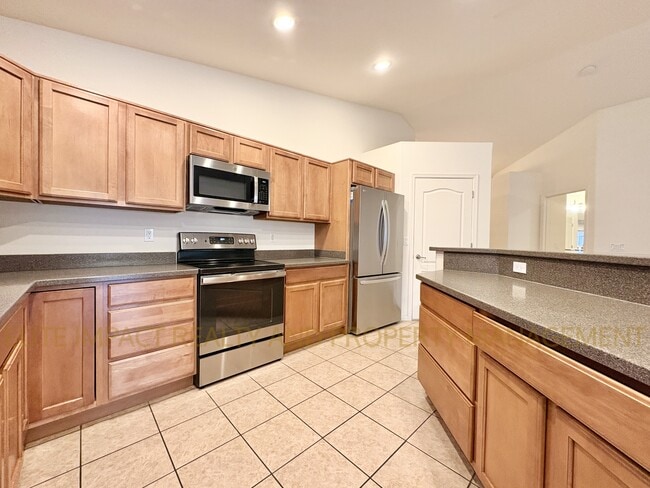 Building Photo - 7159 E Cherrywood St