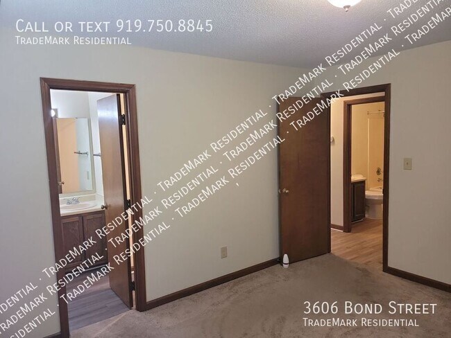 Building Photo - 3606 Bond St