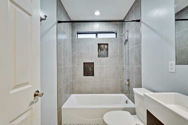 Building Photo - Welcome Home!!! - Great Location, Near Val...