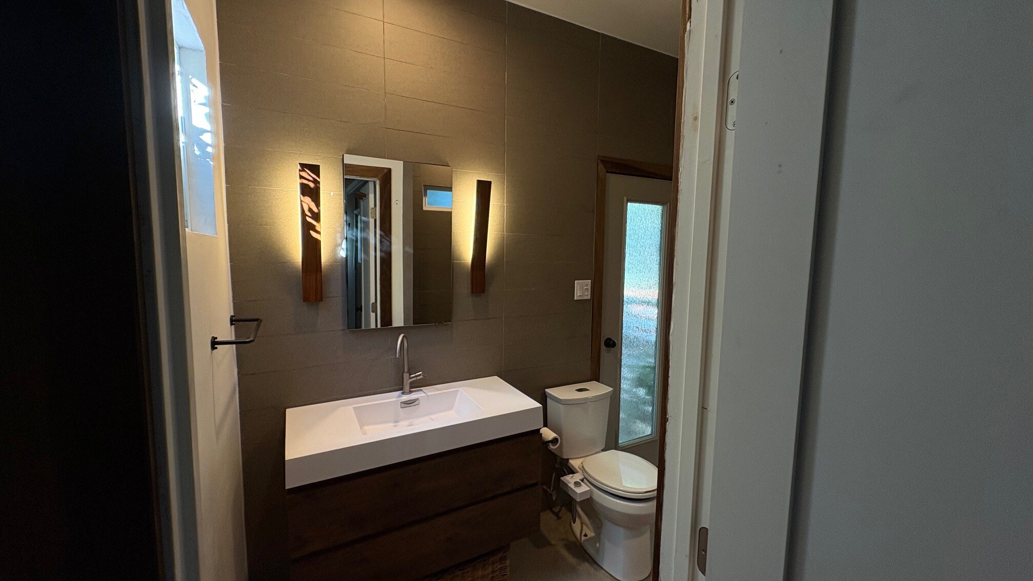 Building Photo - 851 N Ogden Dr