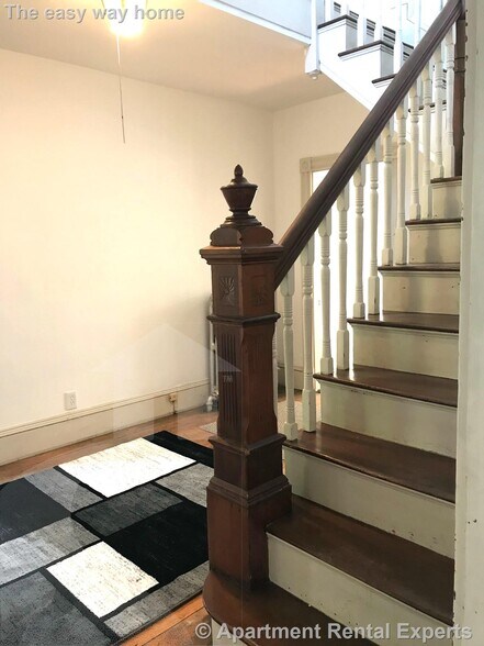 Building Photo - 80 Curtis St