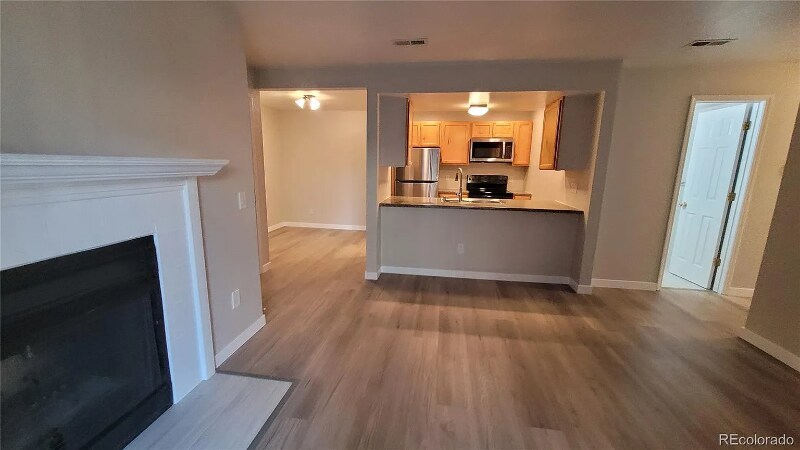 Building Photo - 10890 W Evans Ave