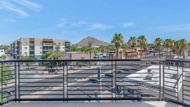 Building Photo - 3801 N Goldwater Blvd