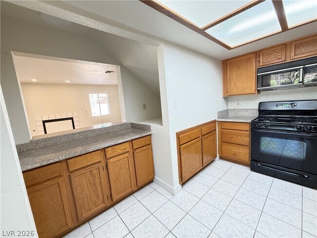 Building Photo - 4025 Delos Dr