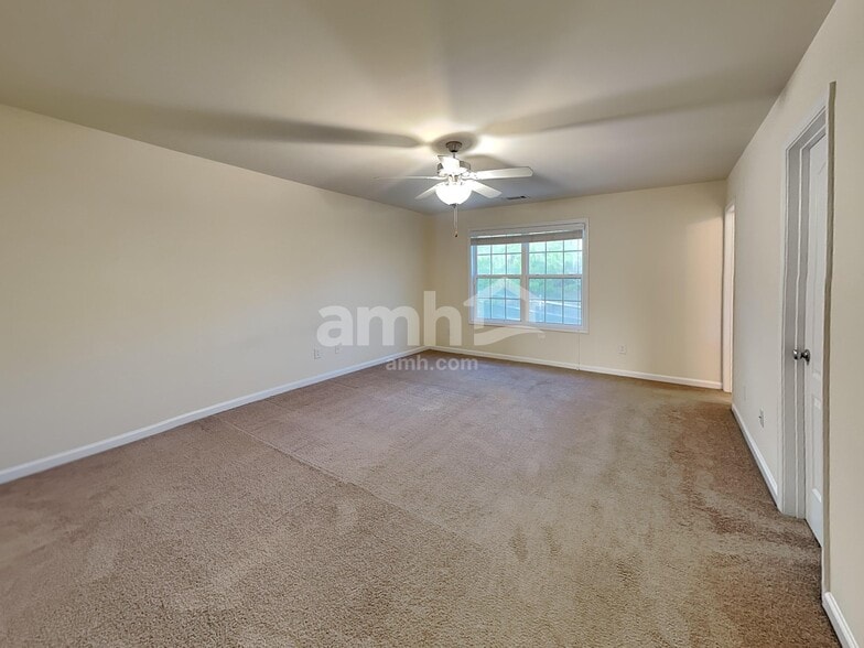 Building Photo - 3198 Cedar Glade Ln