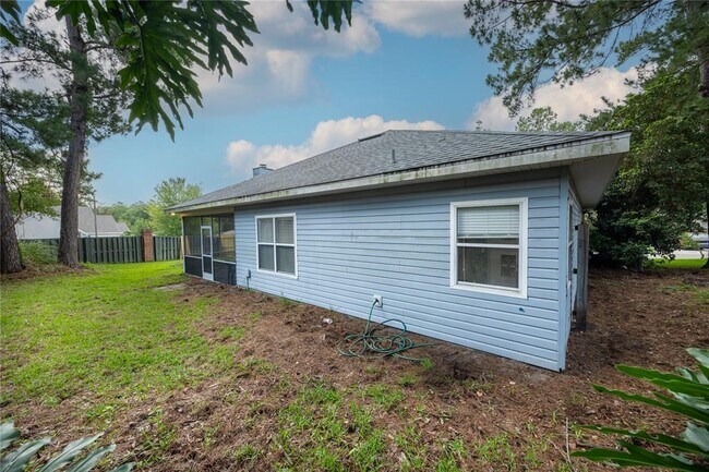 Building Photo - 11516 NW 16th Pl