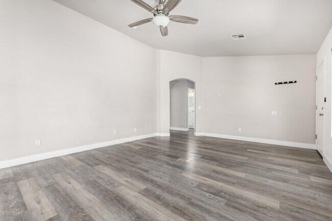 Building Photo - 993 S 239th Dr