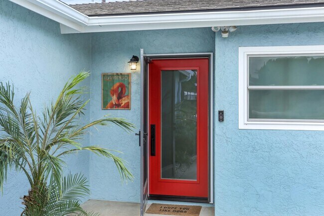 Building Photo - 1246 Thermal Ave