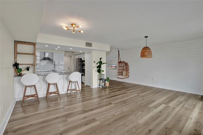 Building Photo - 20822 San Simeon Way