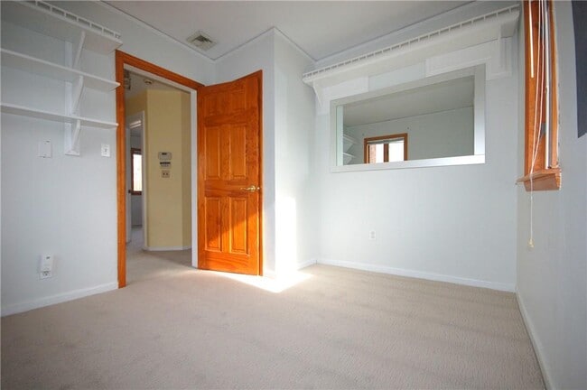 Building Photo - 8 Kilmer Rd