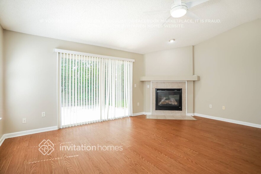 Building Photo - 1807 Moss Creek Dr