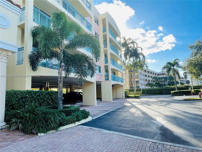 Building Photo - 201 Golden Isles Dr