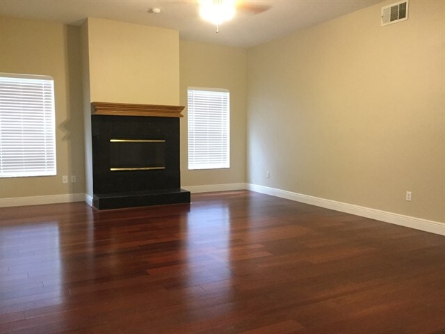 Building Photo - 7728 Glynde Hill Dr