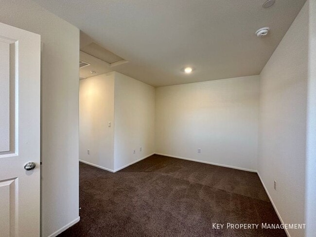 Building Photo - 1124 Meadow Sparrow Pl