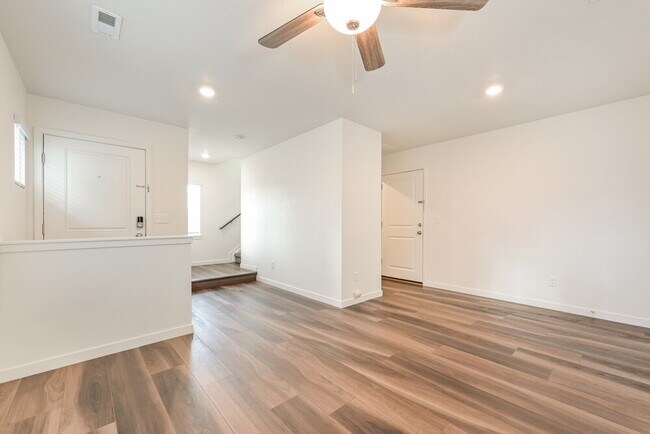 Building Photo - 18592 E 47th Dr