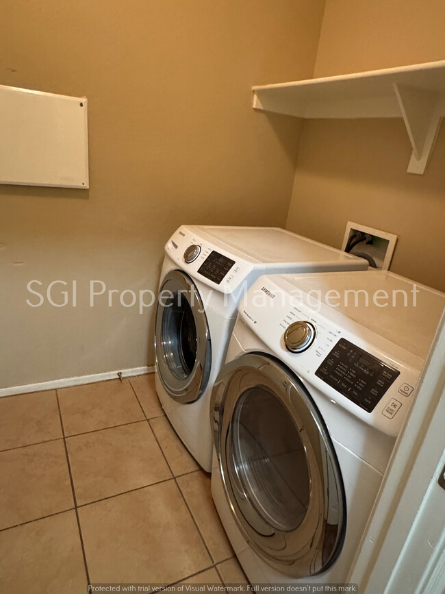 Building Photo - 3416 W la Mirada Dr