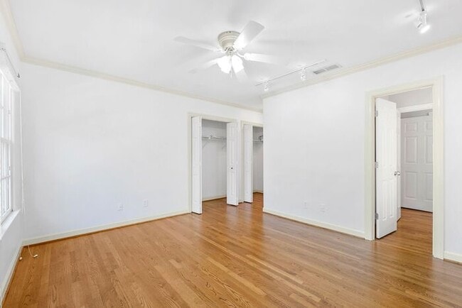 Building Photo - 459 Ivy Park Ln NE