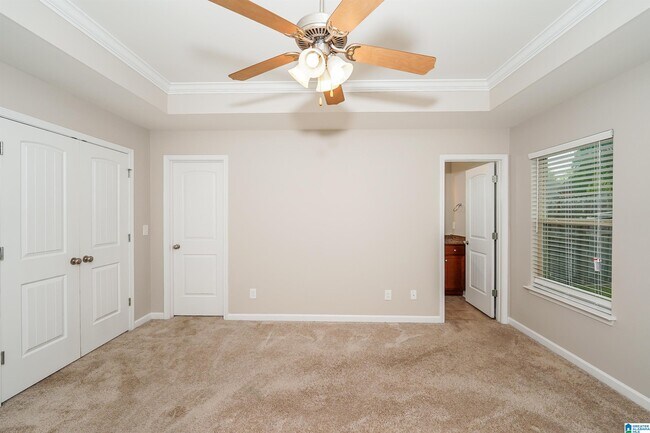 Building Photo - 4849 Cove Ln