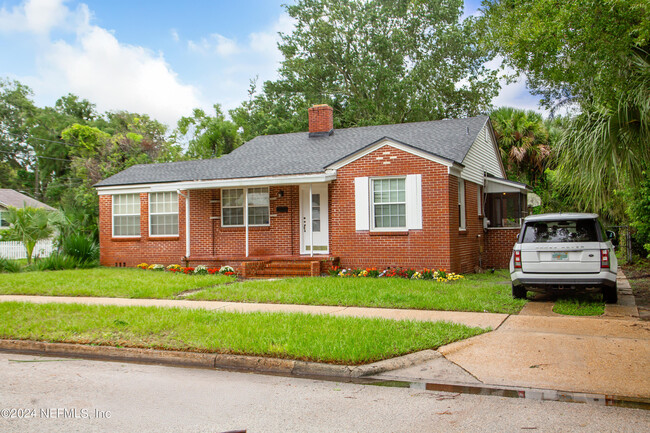 Primary Photo - 1520 Inwood Terrace