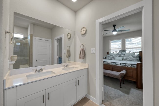 Building Photo - 372 Sunrise Ranch Dr