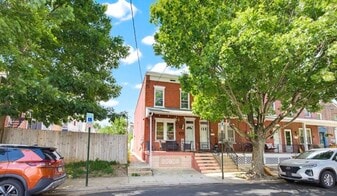 Building Photo - 413 Hamilton St