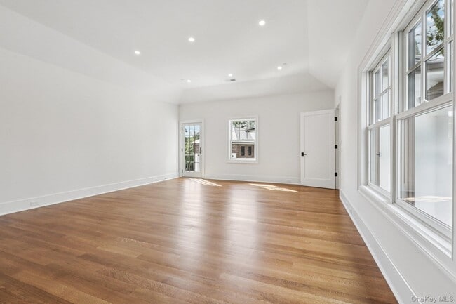 Building Photo - 15 High Point Terrace