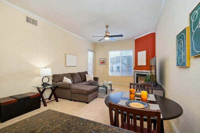 Building Photo - 12368 Carmel Country Rd