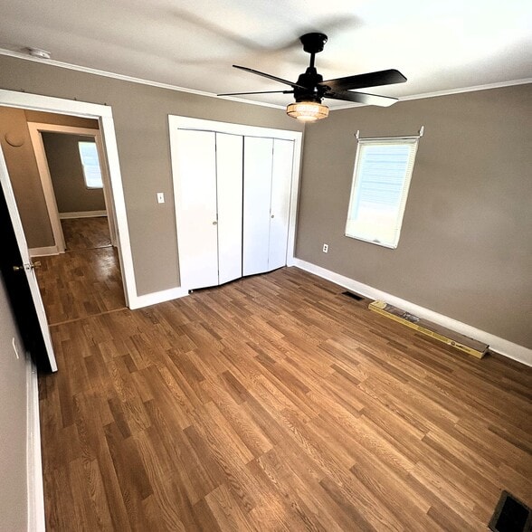 Building Photo - 1603 Pratt Ave NE