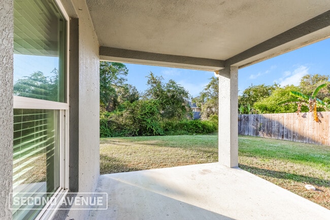 Building Photo - 1426 Paramount Ave SE