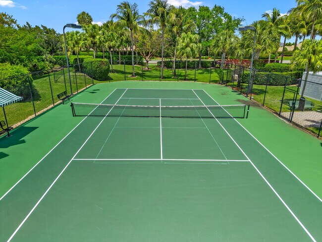 Building Photo - 10652 Ivanhoe Ln