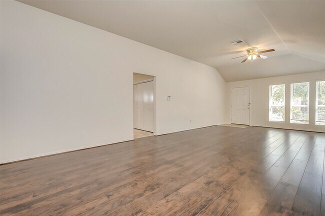 Building Photo - 3619 Apple Dale Dr