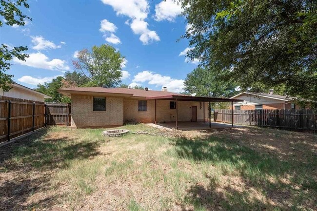 Building Photo - 4661 Briarwood Dr