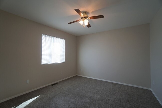 Building Photo - 3430 MacGregor Dr