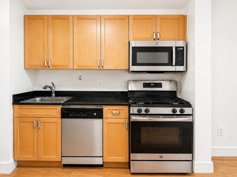 Building Photo - 323 W 96th St