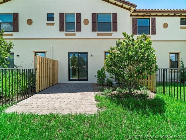 Building Photo - 13056 Anthorne Ln
