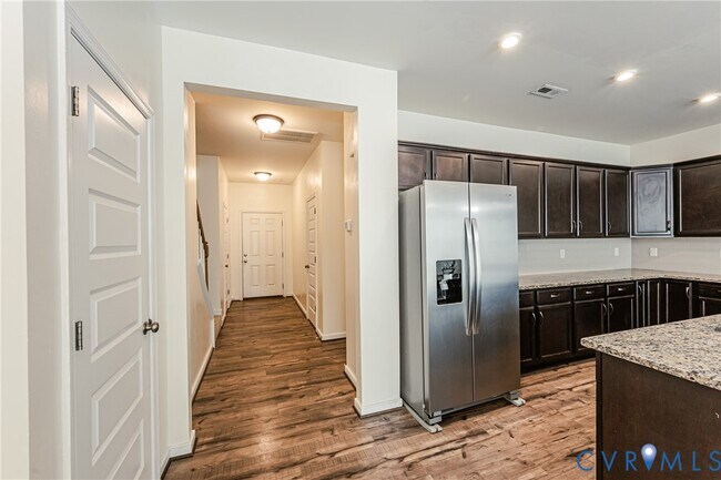 Building Photo - 18353 Palisades Ct