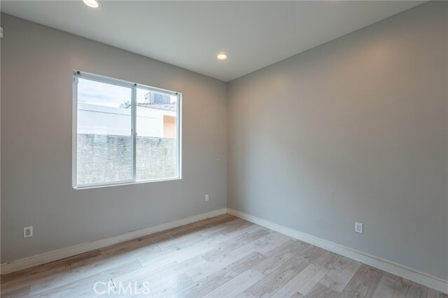 Building Photo - 6938 Peach Ave