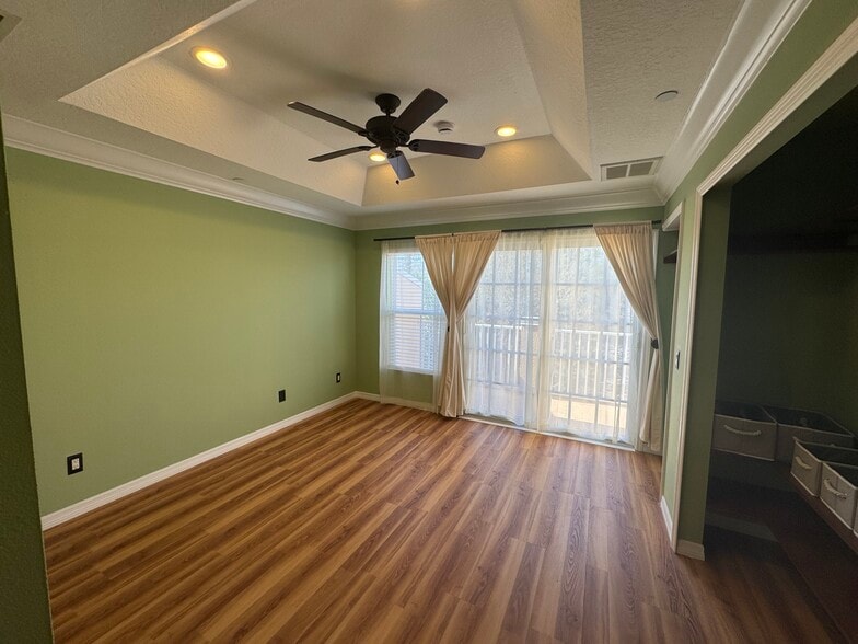 Building Photo - 8741 Spruce Hills Ct