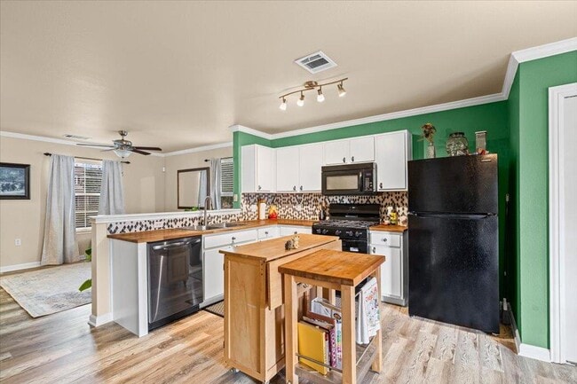 Building Photo - 12209 Briarcreek Loop