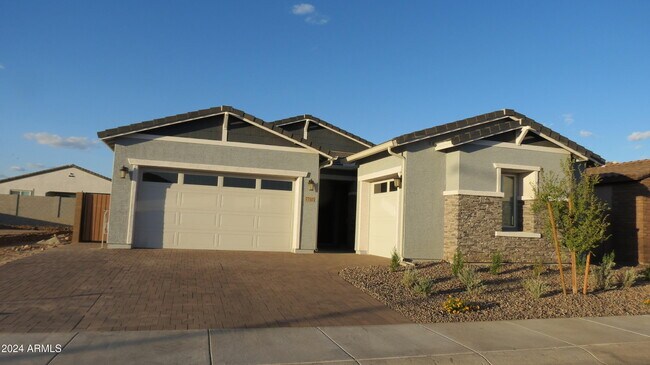 Primary Photo - 7710 W Jackrabbit Ln