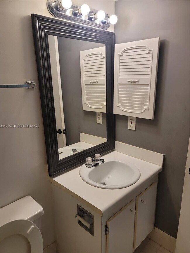 Building Photo - 151 SW 134th Way