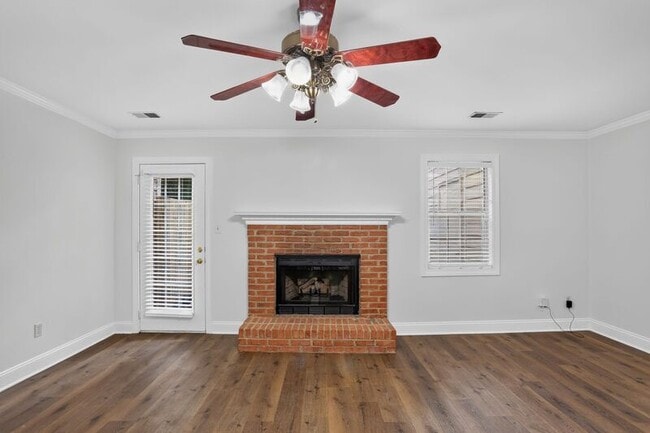 Building Photo - 1055 Westfield Trace