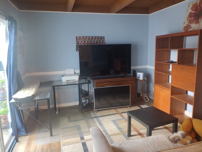 Building Photo - 39110 Bud Ct