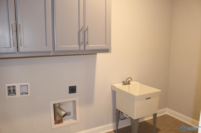 Building Photo - 104 Talia Dr
