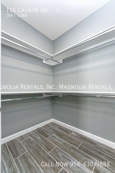 Building Photo - 116 Lauryn Dr